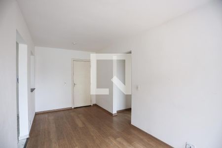 Sala de apartamento para alugar com 1 quarto, 45m² em Centro, Cotia