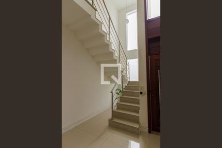 Sala de casa à venda com 4 quartos, 251m² em Camboinhas, Niterói
