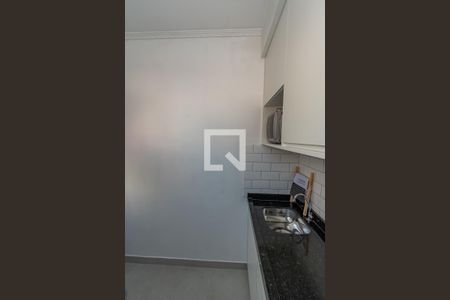 Cozinha  de apartamento para alugar com 1 quarto, 34m² em Cambuí, Campinas