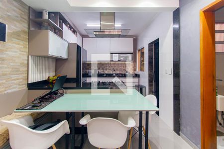 Cozinha de casa à venda com 2 quartos, 80m² em Vila Primavera, São Paulo