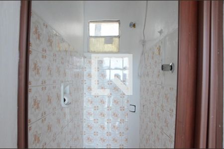 Banheiro de casa para alugar com 1 quarto, 20m² em Jardim Roberto, Osasco