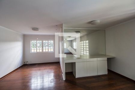 Sala de casa de condomínio à venda com 5 quartos, 500m² em Alphaville, Santana de Parnaíba