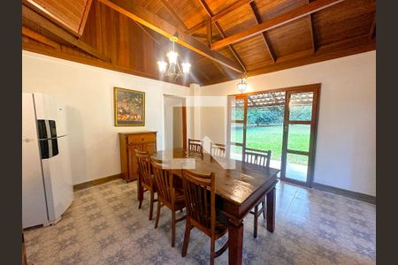 Sala de casa para alugar com 1 quarto, 130m² em São João do Rio Vermelho, Florianópolis