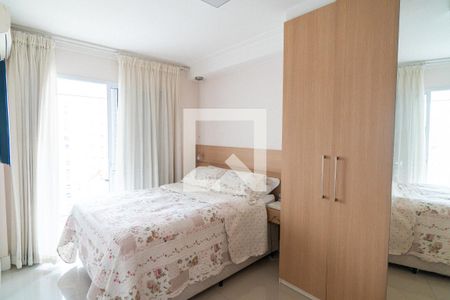 Suite de apartamento à venda com 2 quartos, 76m² em Vila Guarani, São Paulo