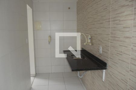 Cozinha de apartamento à venda com 2 quartos, 48m² em Inhauma, Rio de Janeiro