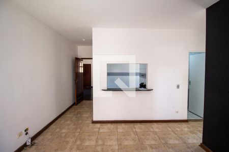 Sala de apartamento para alugar com 2 quartos, 65m² em Vila Ursulina, Itaquaquecetuba