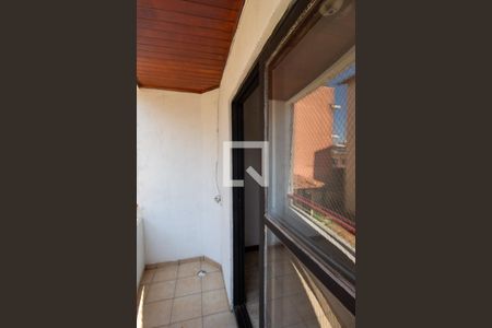 Sacada de apartamento para alugar com 2 quartos, 65m² em Vila Ursulina, Itaquaquecetuba