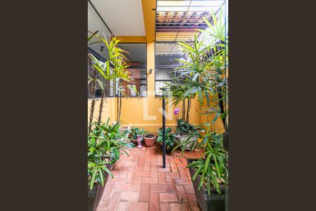 Jardim  de casa à venda com 4 quartos, 300m² em Ipiranga, Belo Horizonte