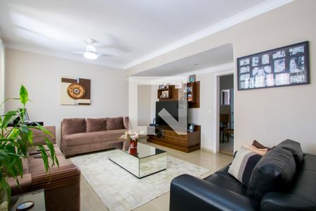 Sala de casa à venda com 3 quartos, 182m² em Vila Scarpelli, Santo André