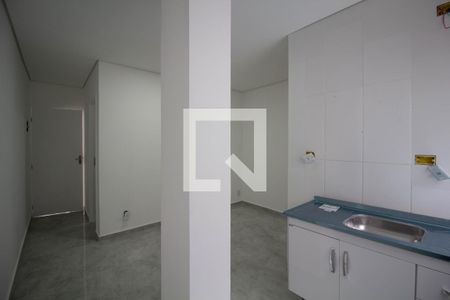 Sala/Cozinha de apartamento para alugar com 1 quarto, 27m² em Jardim Lajeado, São Paulo