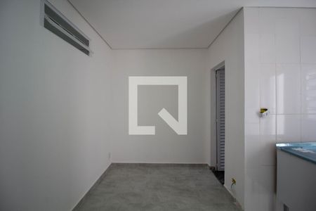 Sala/Cozinha de apartamento para alugar com 1 quarto, 27m² em Jardim Lajeado, São Paulo