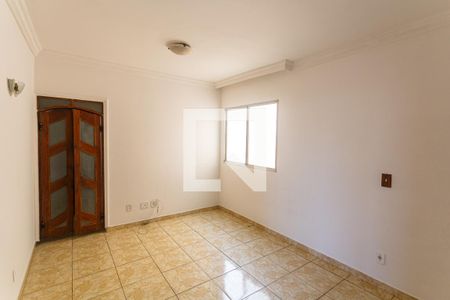 Sala de apartamento para alugar com 3 quartos, 70m² em Sagrada Família, Belo Horizonte