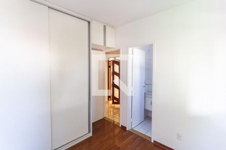 Suíte de apartamento para alugar com 3 quartos, 70m² em Sagrada Família, Belo Horizonte