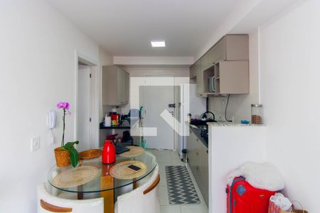 Sala/Cozinha de apartamento para alugar com 1 quarto, 28m² em Vila Ema, São Paulo