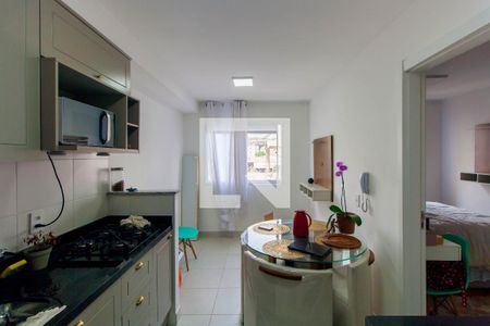 Sala/Cozinha de apartamento para alugar com 1 quarto, 28m² em Vila Ema, São Paulo