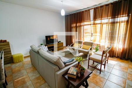 Sala de casa à venda com 6 quartos, 250m² em Jardim Maria Rosa, Taboão da Serra