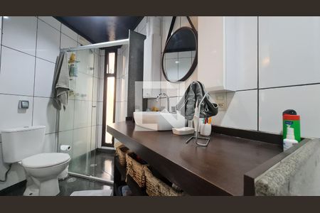 Banheiro de apartamento à venda com 1 quarto, 42m² em Paraíso do Morumbi, São Paulo