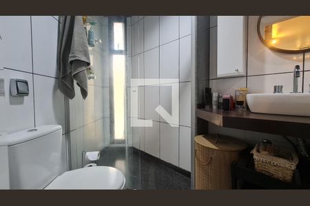 Banheiro de apartamento à venda com 1 quarto, 42m² em Paraíso do Morumbi, São Paulo