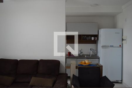 Sala - Visão para cozinha conceito aberto de apartamento à venda com 2 quartos, 52m² em Freguesia (jacarepaguá), Rio de Janeiro