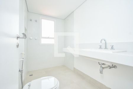 Apartamento para alugar com 55m², 3 quartos e 1 vaga Apartamento para alugar com 55m², 3 quartos e 1 vagaBanheiro do Quarto 2