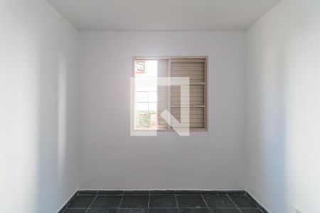 Quarto 1 de apartamento para alugar com 2 quartos, 42m² em Parque Santana, Mogi das Cruzes