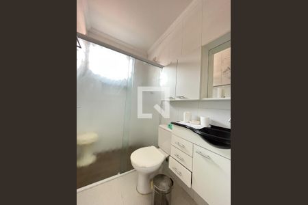 Banheiro de casa para alugar com 1 quarto, 40m² em Vila do Encontro, São Paulo