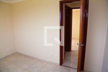 Quarto 1 de apartamento para alugar com 3 quartos, 60m² em Samambaia Norte (samambaia), Brasília