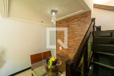 Sala de casa de condomínio para alugar com 3 quartos, 122m² em Campo da Venda, Itaquaquecetuba