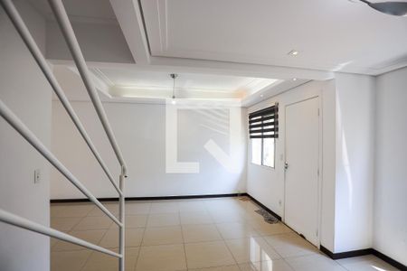 Sala  de casa de condomínio para alugar com 4 quartos, 112m² em Jardim Passárgada I, Cotia