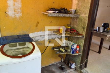 Casa à venda com 450m², 6 quartos e 2 vagas Casa à venda com 450m², 6 quartos e 2 vagasÁrea de Serviço- Casa 1