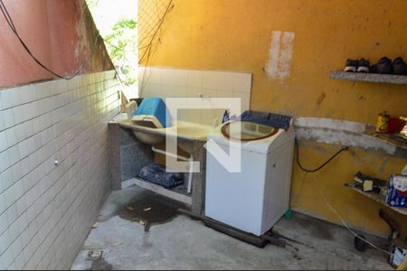 Casa à venda com 450m², 6 quartos e 2 vagas Casa à venda com 450m², 6 quartos e 2 vagasÁrea de Serviço- Casa 1