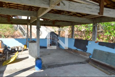 Casa à venda com 450m², 6 quartos e 2 vagas Casa à venda com 450m², 6 quartos e 2 vagasTerraço- Casa 1