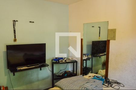 Casa à venda com 450m², 6 quartos e 2 vagas Casa à venda com 450m², 6 quartos e 2 vagasQuarto 2 - Casa 1