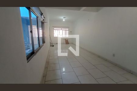 Sala de casa para alugar com 2 quartos, 60m² em Novo Osasco, Osasco