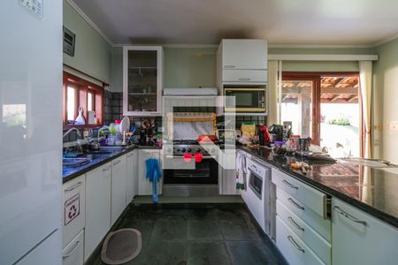 Casa de condomínio à venda com 325m², 3 quartos e 4 vagas Casa de condomínio à venda com 325m², 3 quartos e 4 vagasCozinha