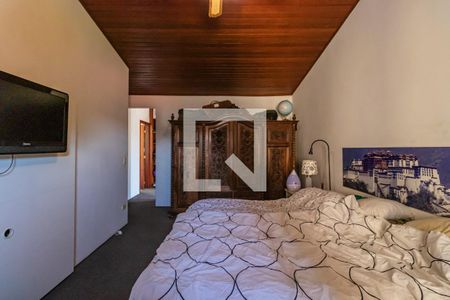 Casa de condomínio à venda com 325m², 3 quartos e 4 vagas Casa de condomínio à venda com 325m², 3 quartos e 4 vagasSuíte