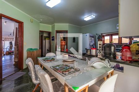 Casa de condomínio à venda com 325m², 3 quartos e 4 vagas Casa de condomínio à venda com 325m², 3 quartos e 4 vagasCozinha