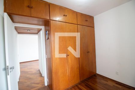 Quarto 2 de apartamento para alugar com 2 quartos, 75m² em Parque Colonial, São Paulo