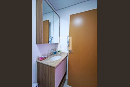 Apartamento à venda com 101m², 3 quartos e 2 vagas Apartamento à venda com 101m², 3 quartos e 2 vagasBanheiro