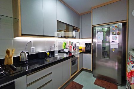 Apartamento à venda com 101m², 3 quartos e 2 vagas Apartamento à venda com 101m², 3 quartos e 2 vagasCozinha