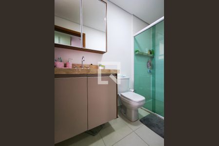 Apartamento à venda com 101m², 3 quartos e 2 vagas Apartamento à venda com 101m², 3 quartos e 2 vagasBanheiro