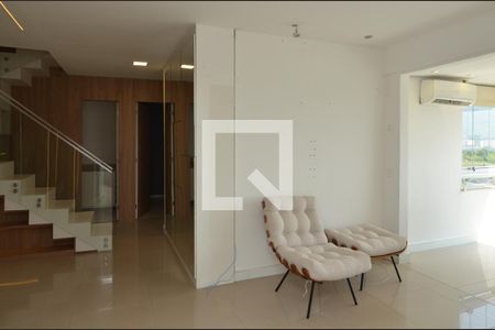 Sala de apartamento para alugar com 3 quartos, 156m² em Barra da Tijuca, Rio de Janeiro