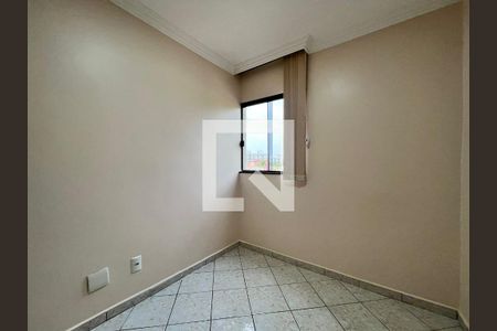 Quarto 2 de apartamento para alugar com 3 quartos, 81m² em Sobradinho, Belo Horizonte