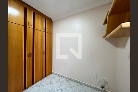 Quarto 1 de apartamento para alugar com 3 quartos, 81m² em Sobradinho, Belo Horizonte