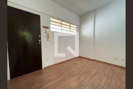 Sala de apartamento para alugar com 1 quarto, 48m² em Vila Itapura, Campinas