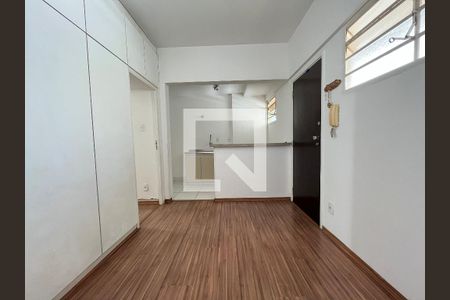 Sala de apartamento para alugar com 1 quarto, 48m² em Vila Itapura, Campinas