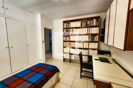 Casa à venda com 180m², 3 quartos e 2 vagas Casa à venda com 180m², 3 quartos e 2 vagasQuarto 1