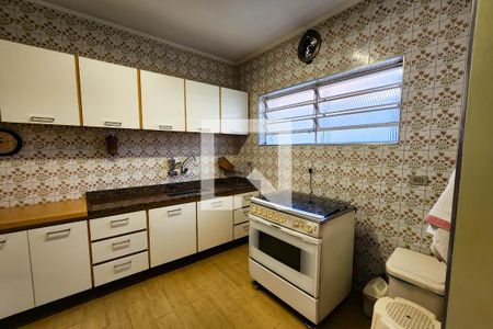 Casa à venda com 180m², 3 quartos e 2 vagas Casa à venda com 180m², 3 quartos e 2 vagasCozinha