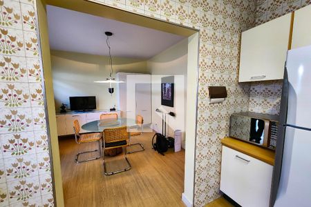 Casa à venda com 180m², 3 quartos e 2 vagas Casa à venda com 180m², 3 quartos e 2 vagasCozinha