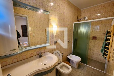 Casa à venda com 180m², 3 quartos e 2 vagas Casa à venda com 180m², 3 quartos e 2 vagasBanheiro da Suíte